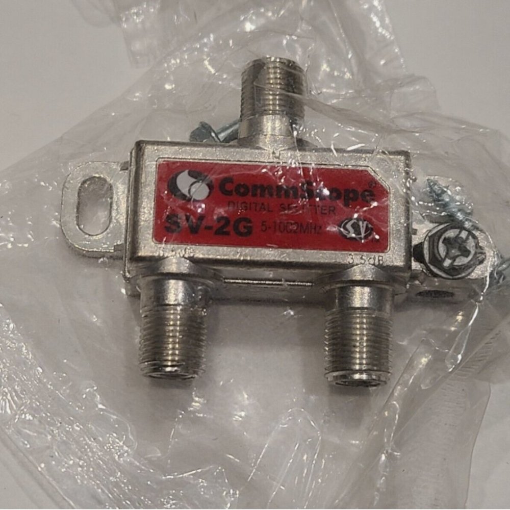 COMMSCOPE 2 WAY COAX SPLITTER RG6. LOT 10 PC